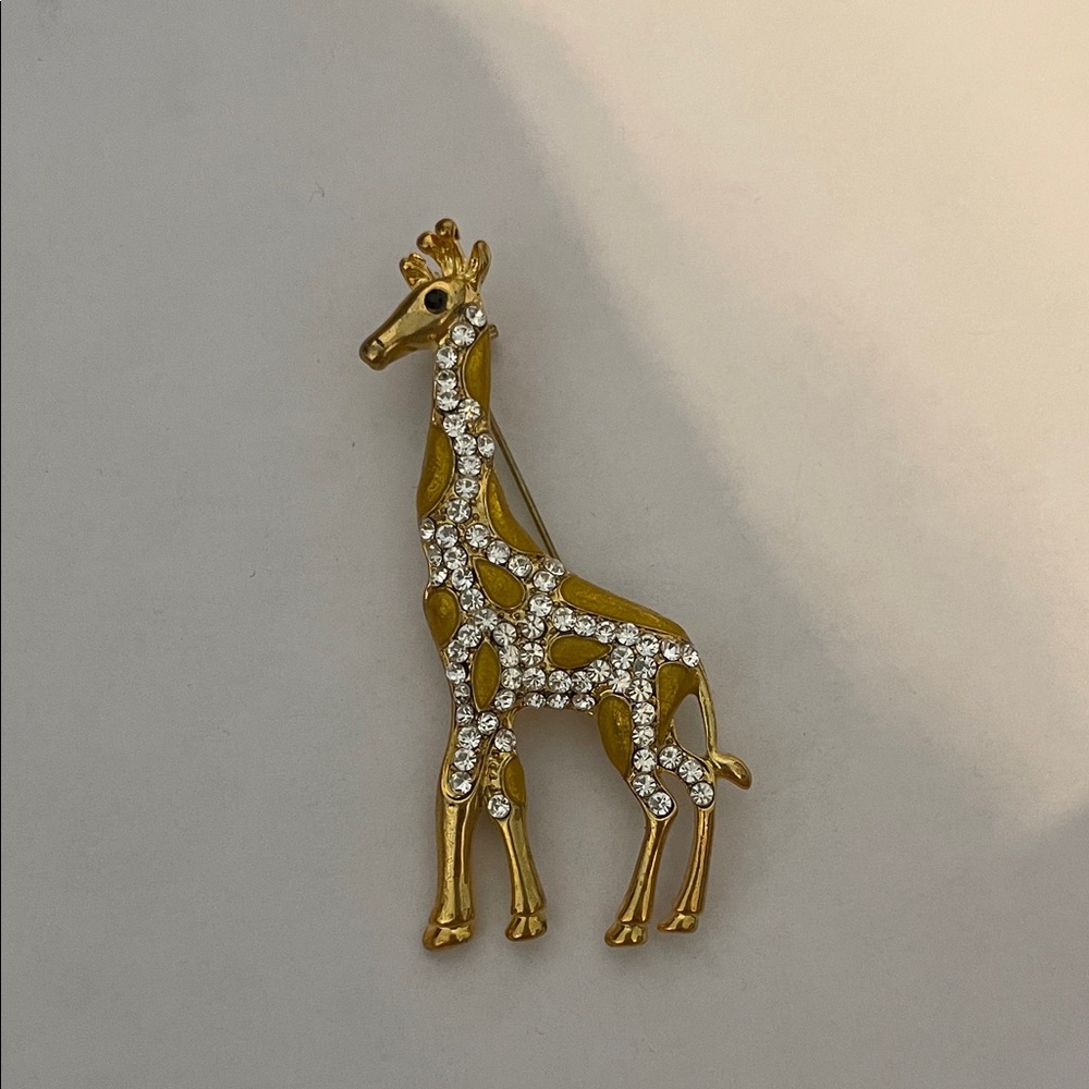 Gold Giraffe Brooch with Rhinestones